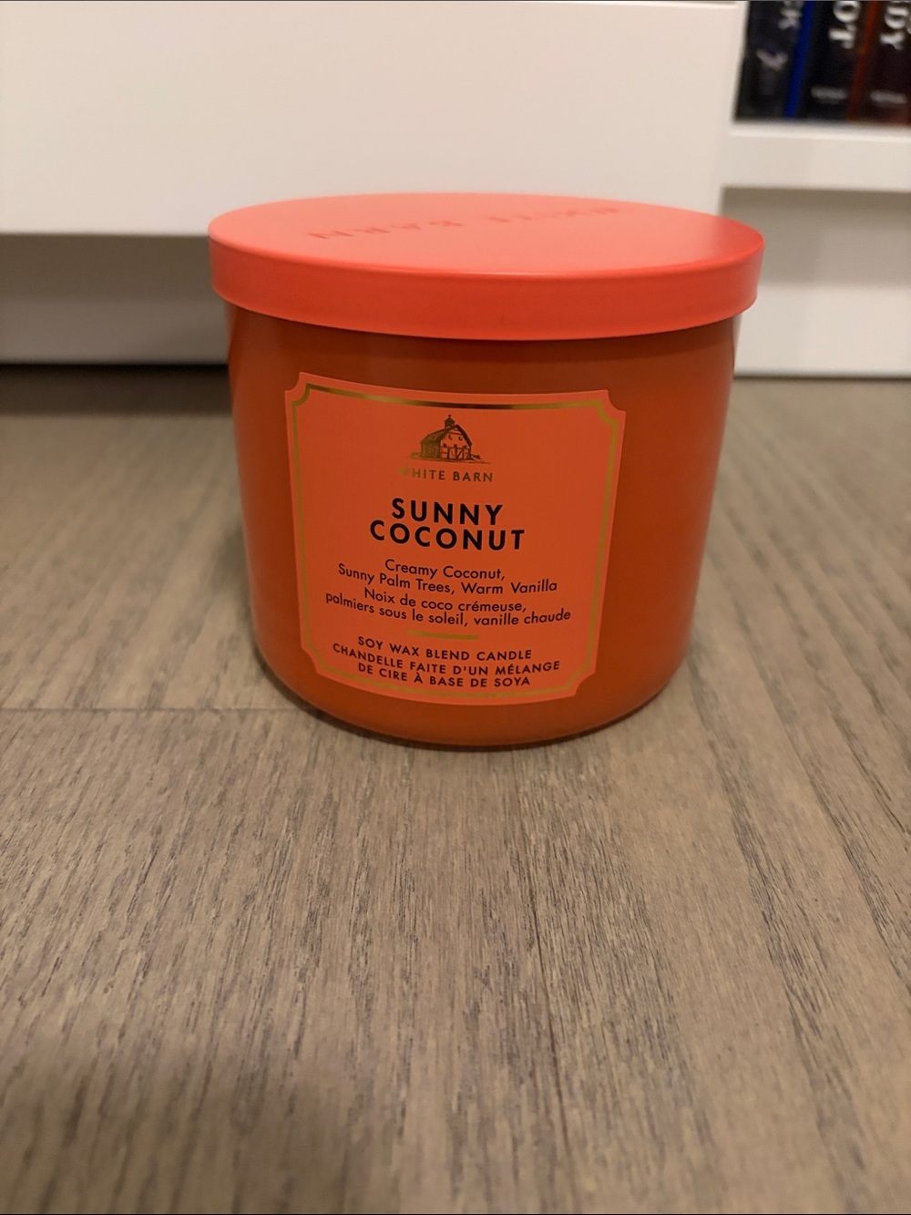 Bath and body works white barn Sunny coconut 3 wick candle(BRAND NEW)